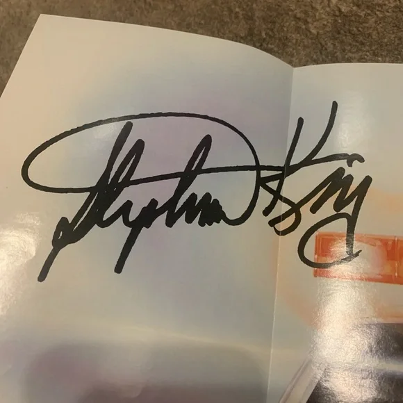 From a Buick 8 by Stephen King (2002, Hardcover) 1st Edition w/Promo Poster - Picture 2 of 11